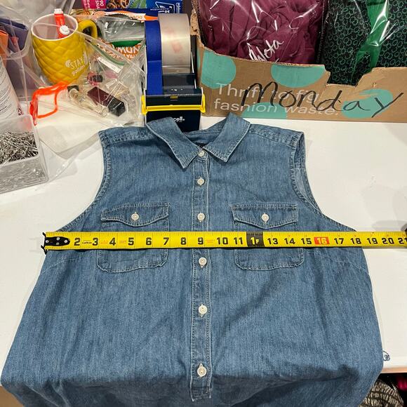 Talbots Denim Dress Womens 10 Blue Sleeveless Knee Length Classic Chambray - Picture 7 of 7